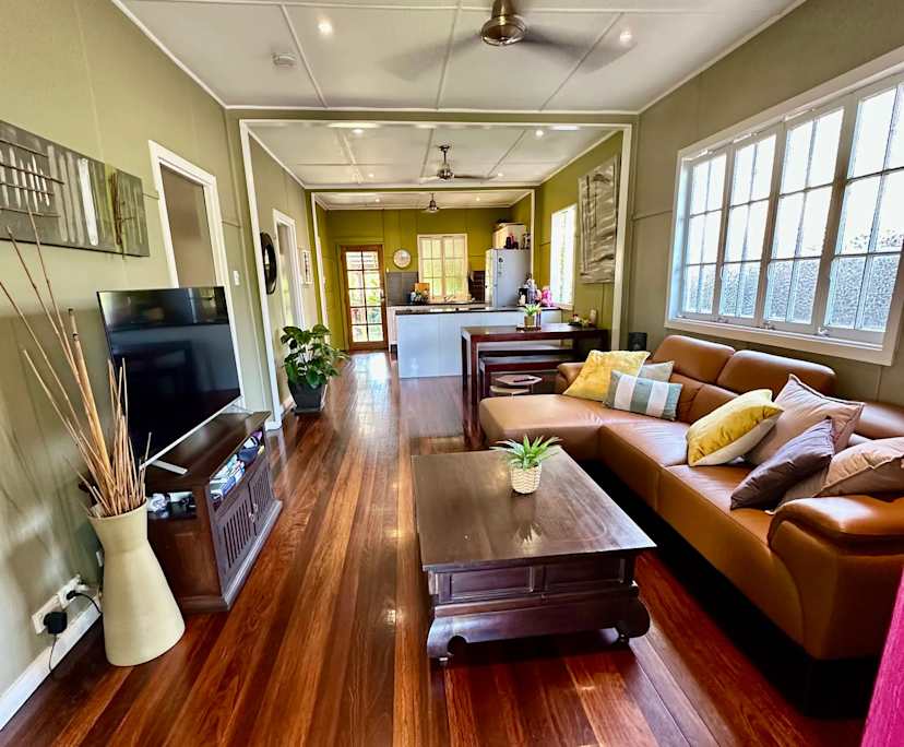 $300, Share-house, 4 bathrooms, Bungalow QLD 4870