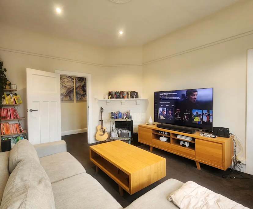 Room in a share house