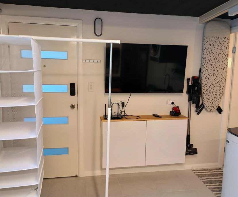 Furnished room studio flat for rent