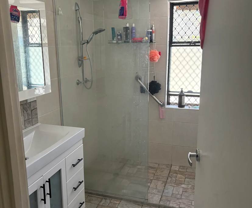 $220, Share-house, 3 bathrooms, Logan Village QLD 4207