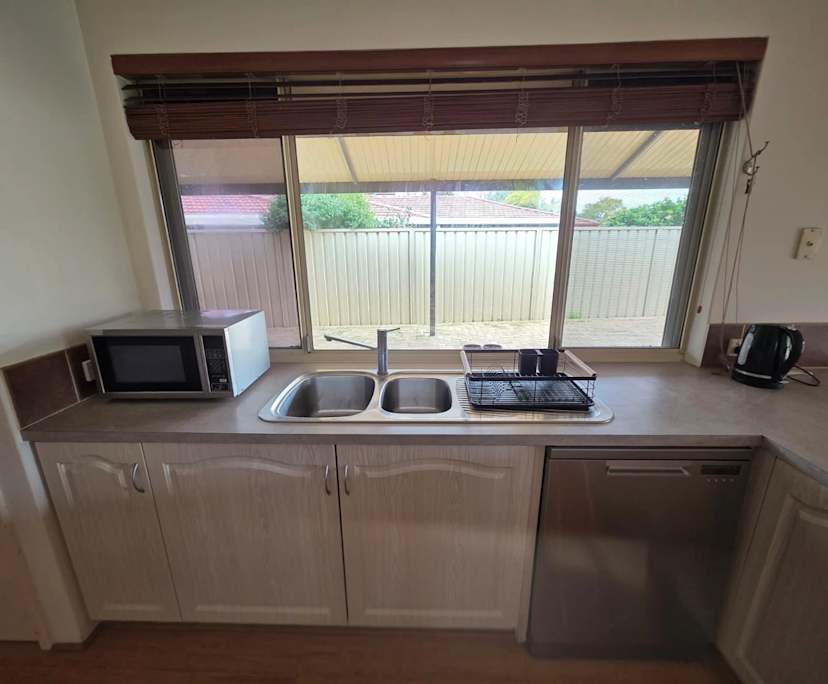 $1,000, Whole-property, 4 bathrooms, Forrestfield WA 6058