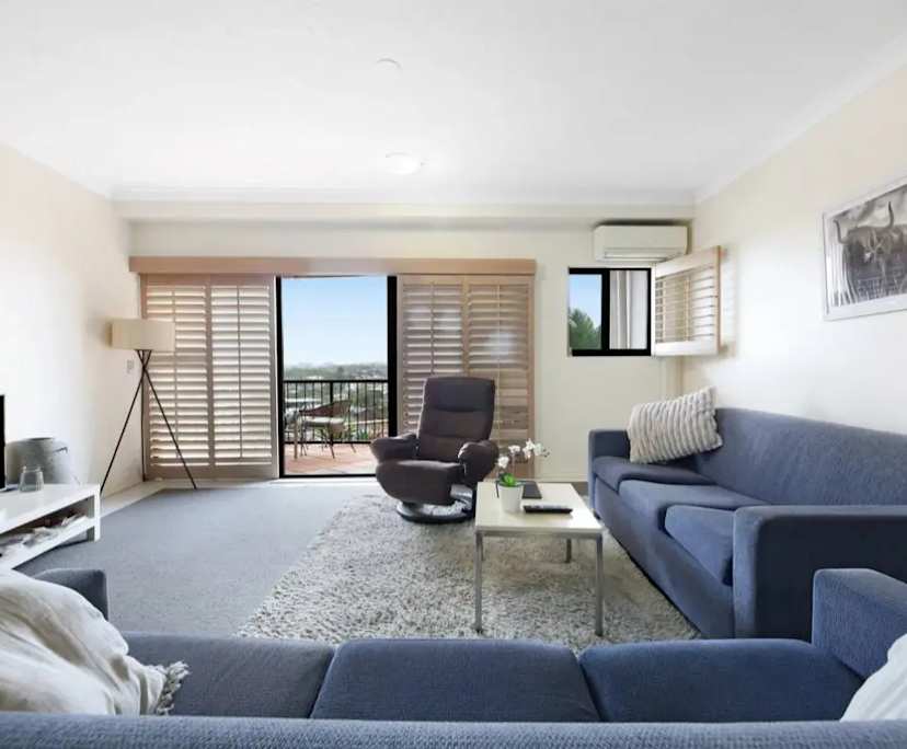 $600, Flatshare, 3 bathrooms, Miami QLD 4220