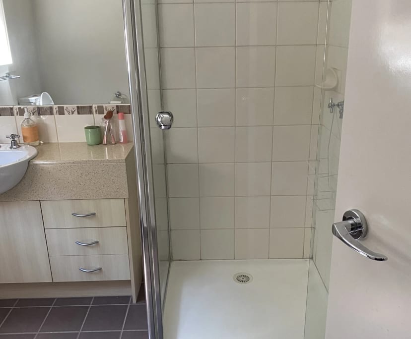 $210, Share-house, 4 bathrooms, Cranbourne VIC 3977