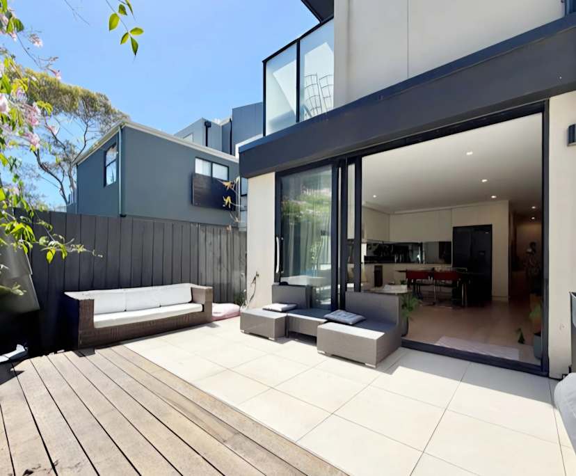 $350, Share-house, 2 bathrooms, Glen Huntly VIC 3163