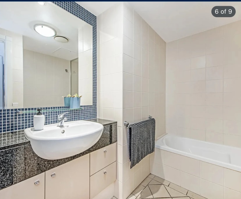 $410, Flatshare, 3 bathrooms, Bowen Hills QLD 4006