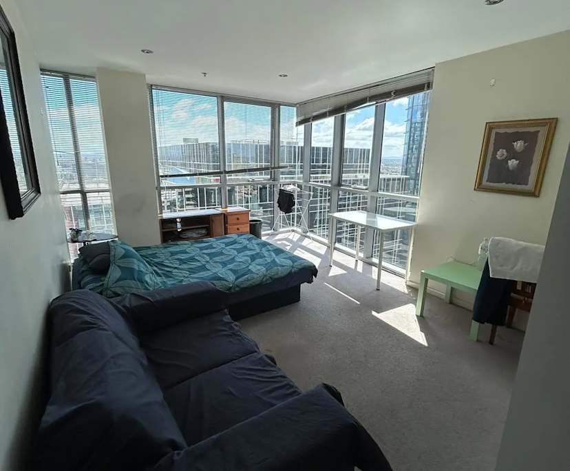 Furnished room with own bathroom