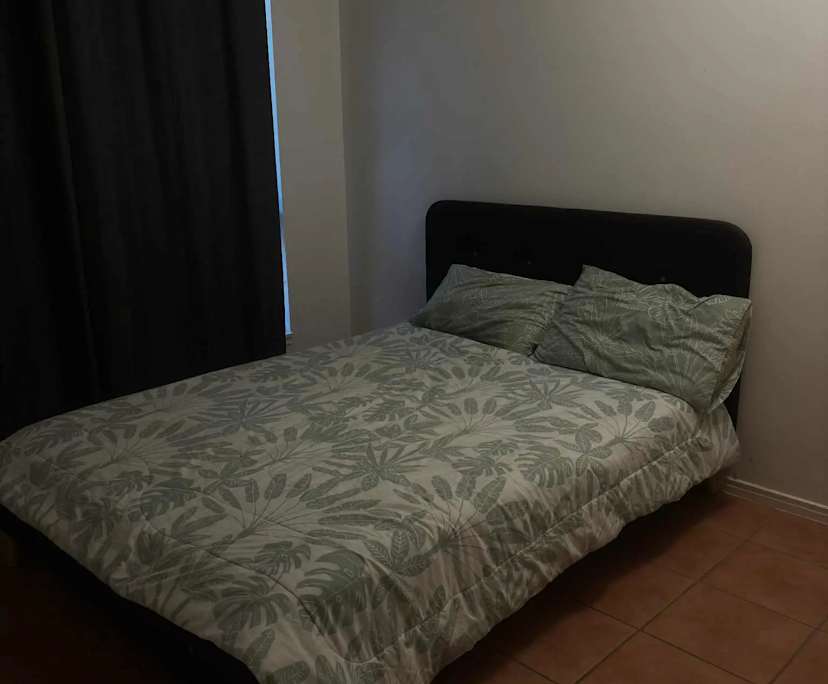 $250, Share-house, 4 bathrooms, Bentley Park QLD 4869