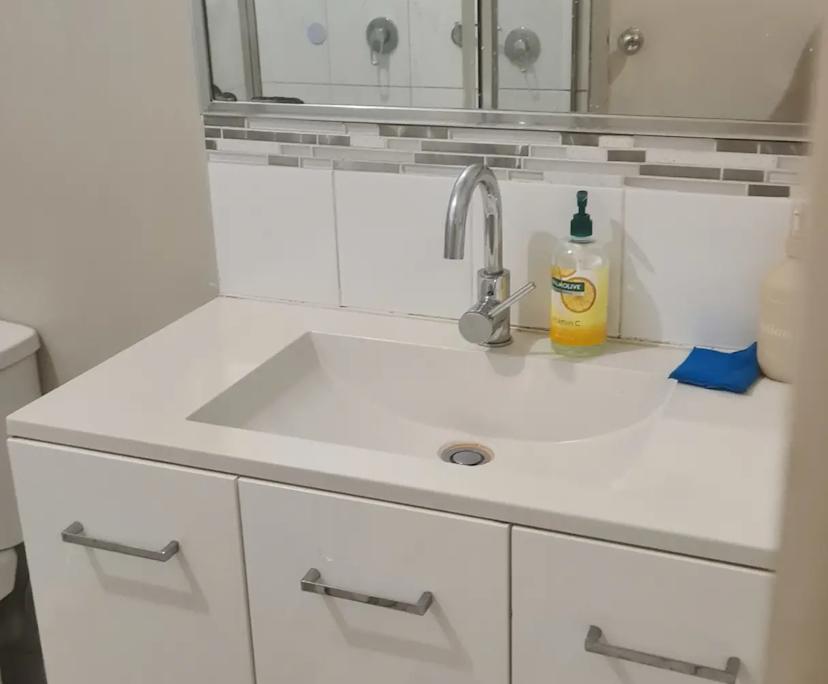 Furnished room with own bathroom
