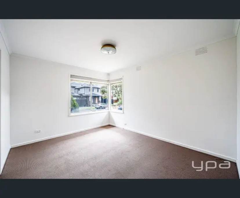 Unfurnished room in a share house