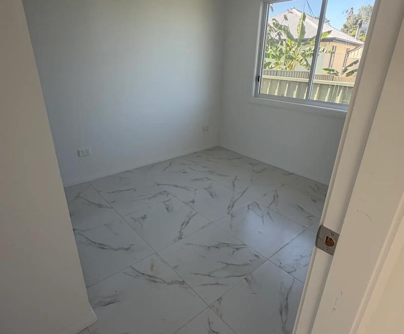 Unfurnished room in a flatshare