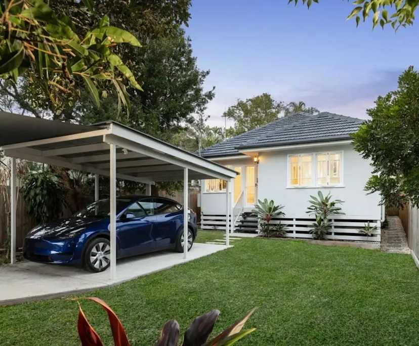 Room in a share house
