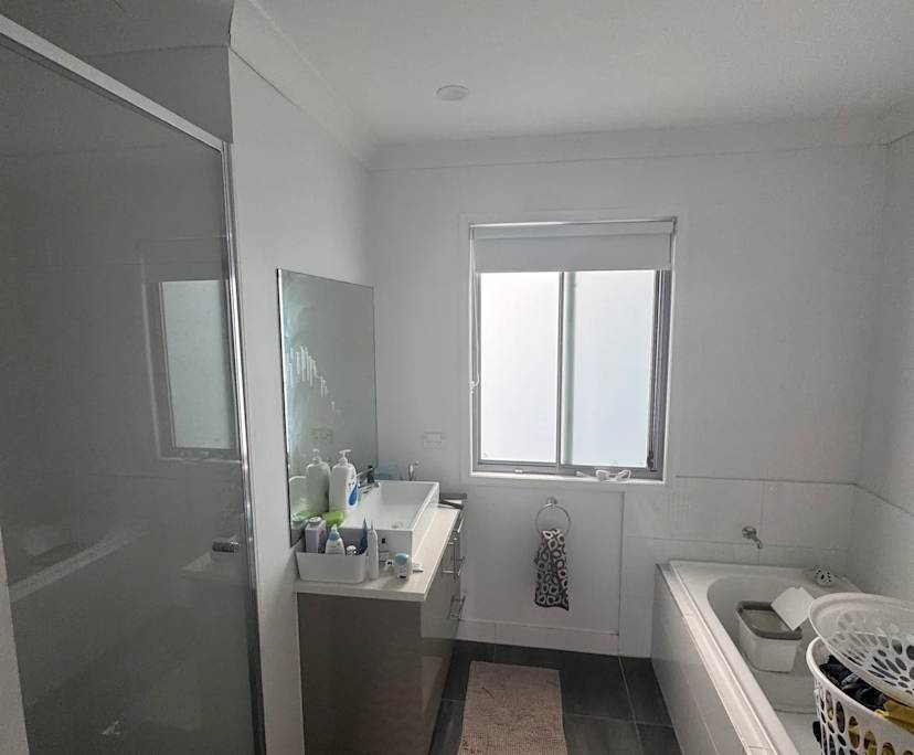 $250, Share-house, 3 bathrooms, Redbank Plains QLD 4301