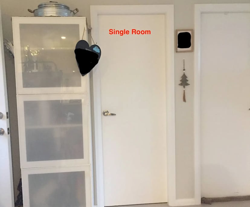 Room in a share house