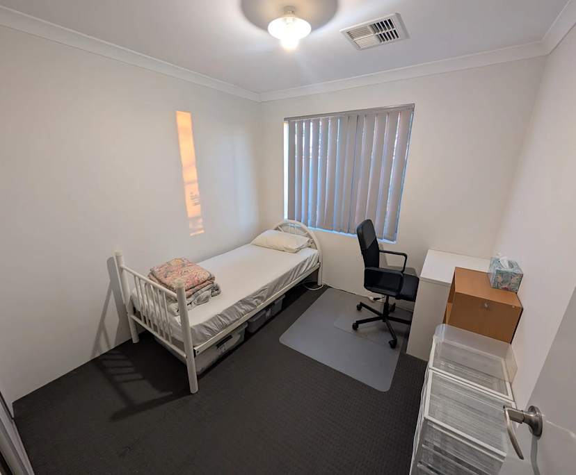 $245, Share-house, 3 bathrooms, Harrisdale WA 6112