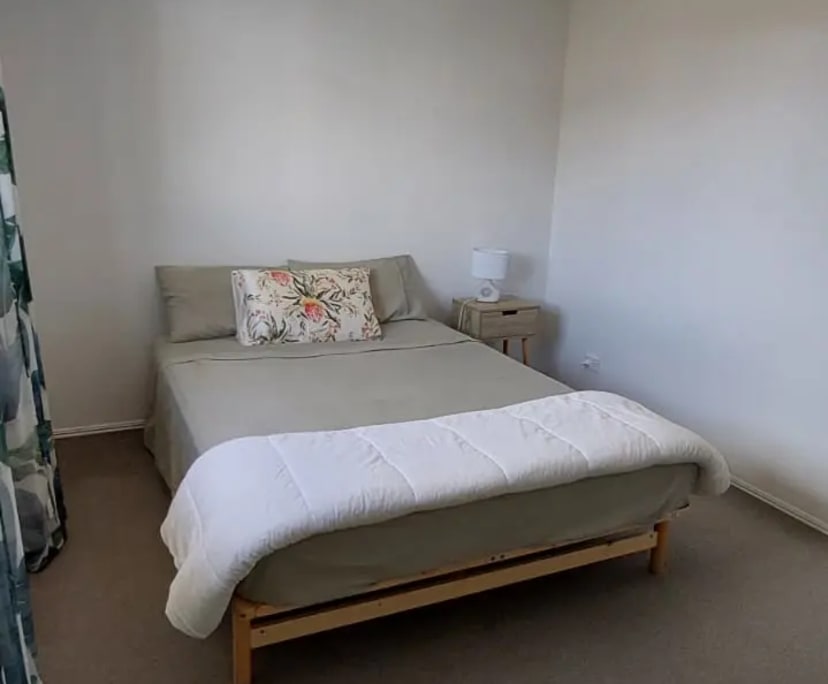 $380, Flatshare, 2 bathrooms, Surfers Paradise QLD 4217