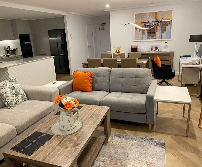 Furnished room in a flatshare