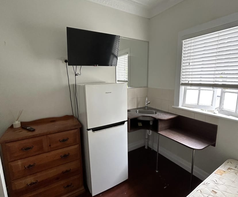 Furnished room with own bathroom