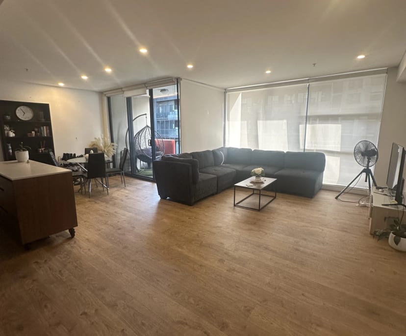 $385, Flatshare, 2 bathrooms, South Yarra VIC 3141