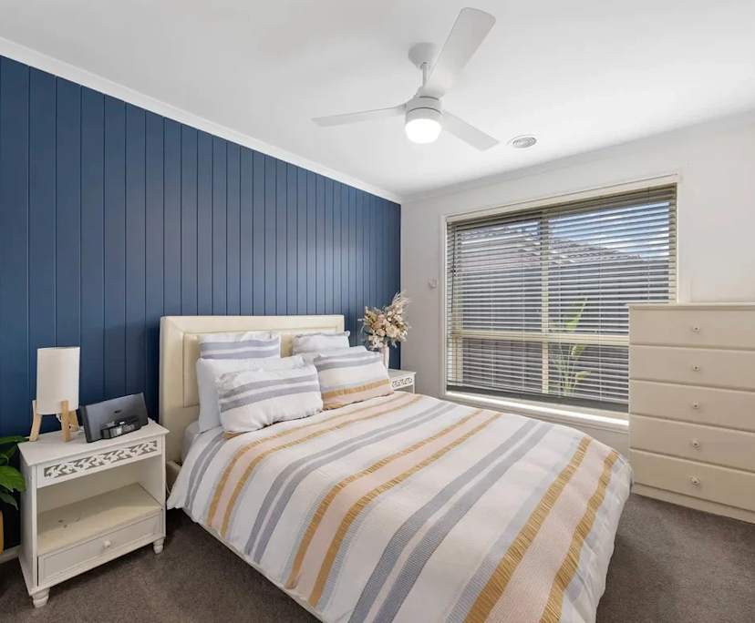 Unfurnished room with own bathroom