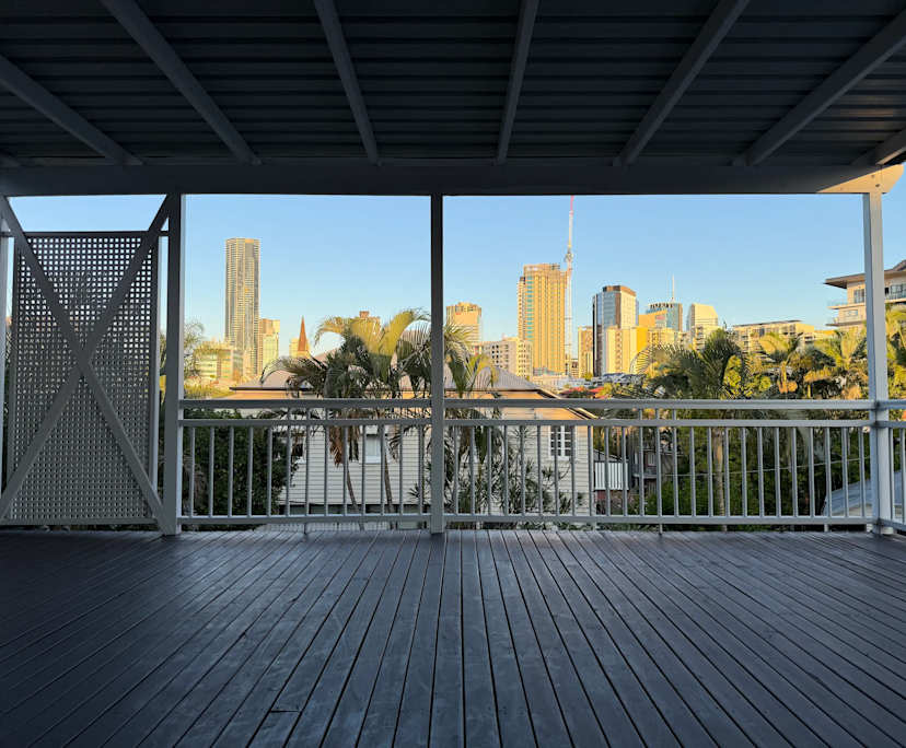 Whole property with 4 rooms for rent