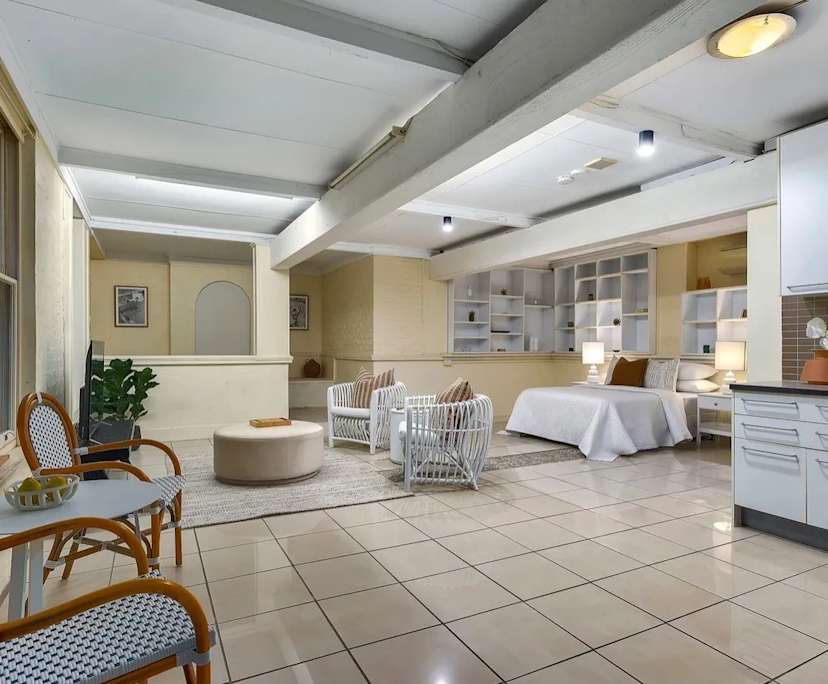 Unfurnished room granny flat for rent