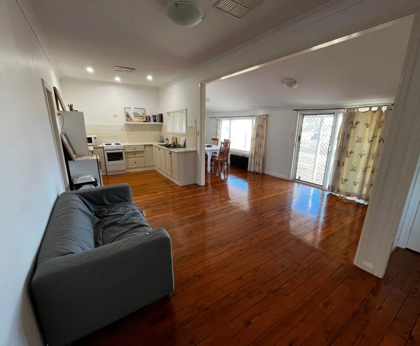 Room for Rent in Dubbo, NSW 150, Unfurnished, Sha...