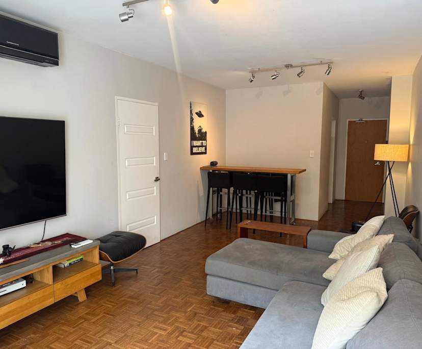 Whole property with 2 rooms for rent