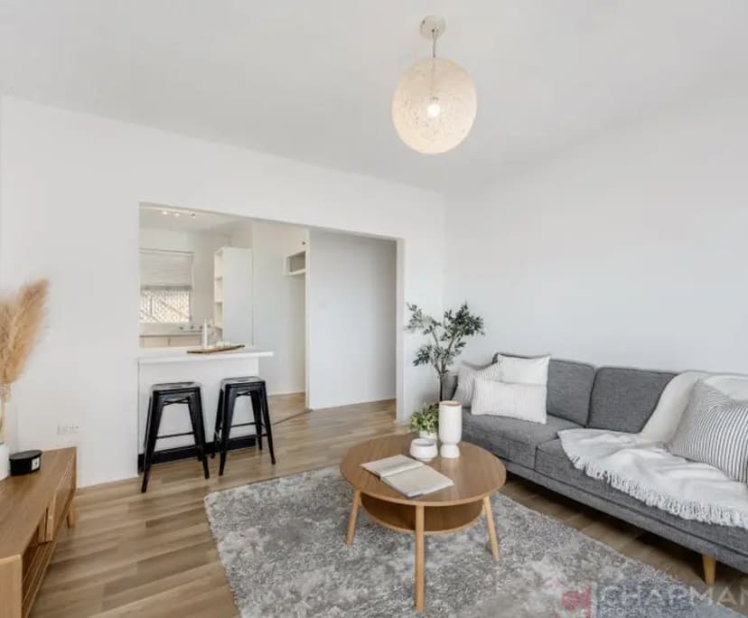 Whole property with 2 rooms for rent