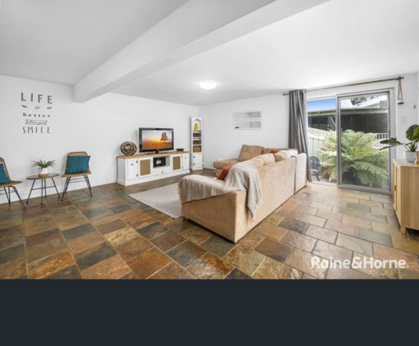 $400, Share-house, 4 bathrooms, Belmont North NSW 2280