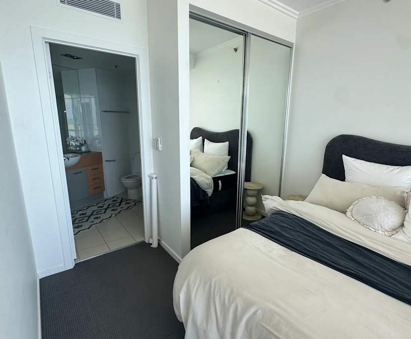 $500, Flatshare, 2 bathrooms, Labrador QLD 4215