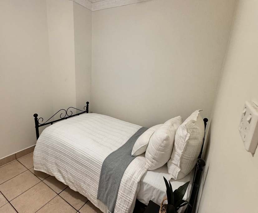$380, Studio, 1 bathroom, Enmore NSW 2042