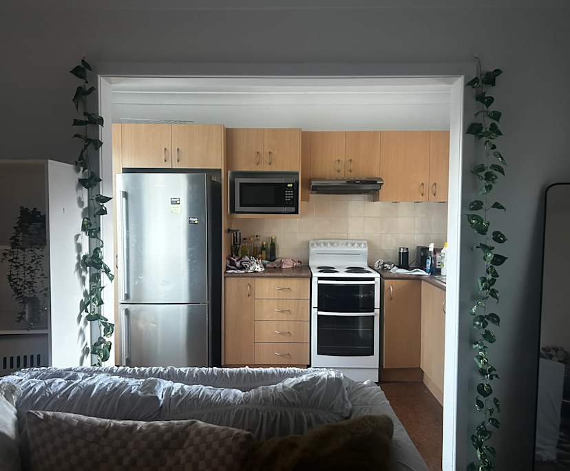 Unfurnished room in a flatshare