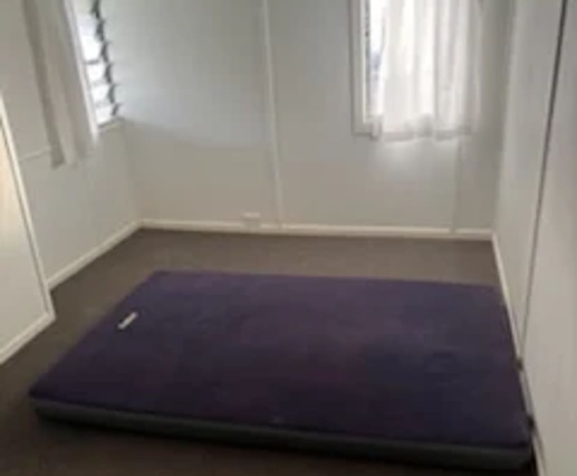 $200, Share-house, 3 bathrooms, Lota QLD 4179