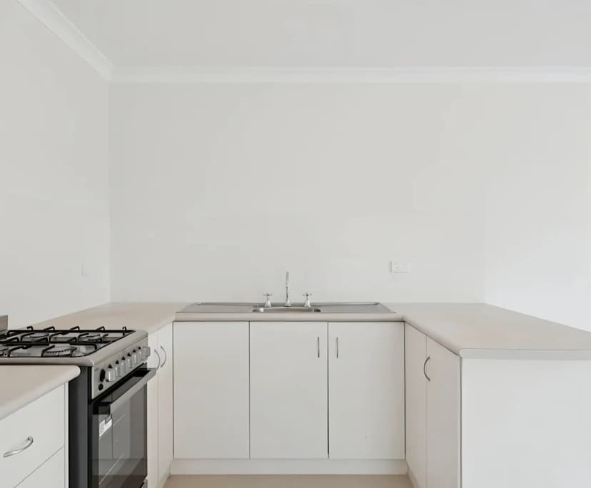 $750, Whole-property, 3 bathrooms, Beckenham WA 6107