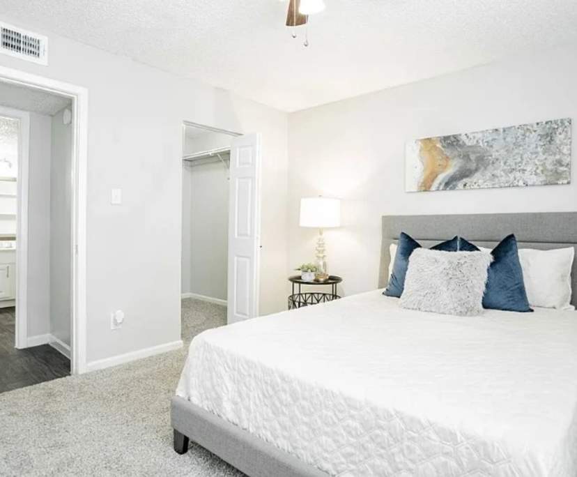 Furnished room studio flat for rent