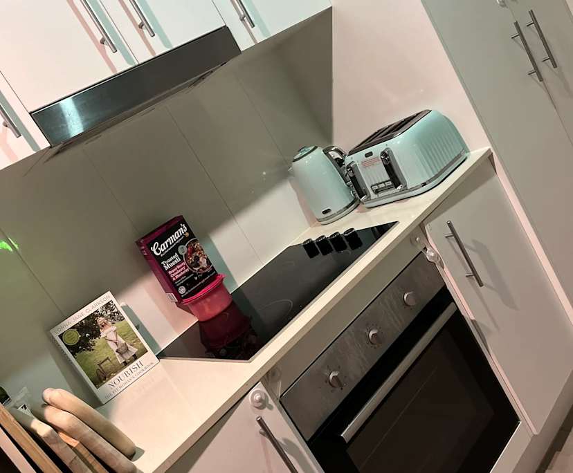 Unfurnished room with own bathroom