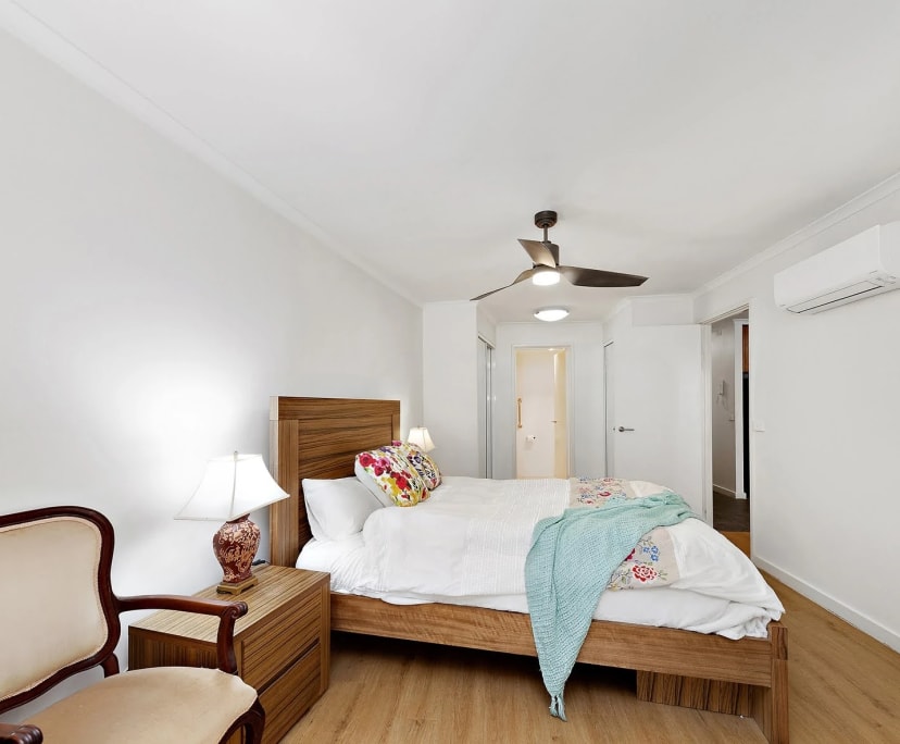Furnished room with own bathroom