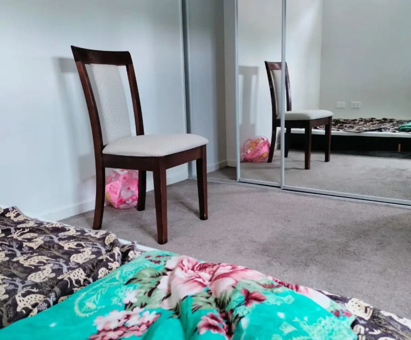 Furnished room with ensuite in a flatshare