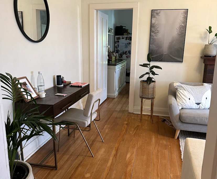 Whole property with 2 rooms for rent