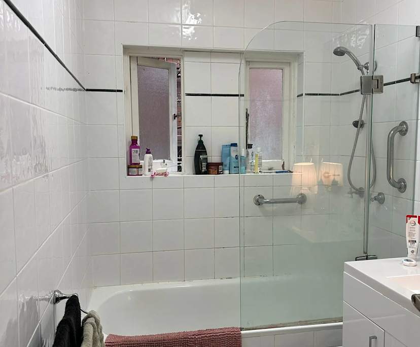 $975, Whole-property, 2 bathrooms, Bellevue Hill NSW 2023