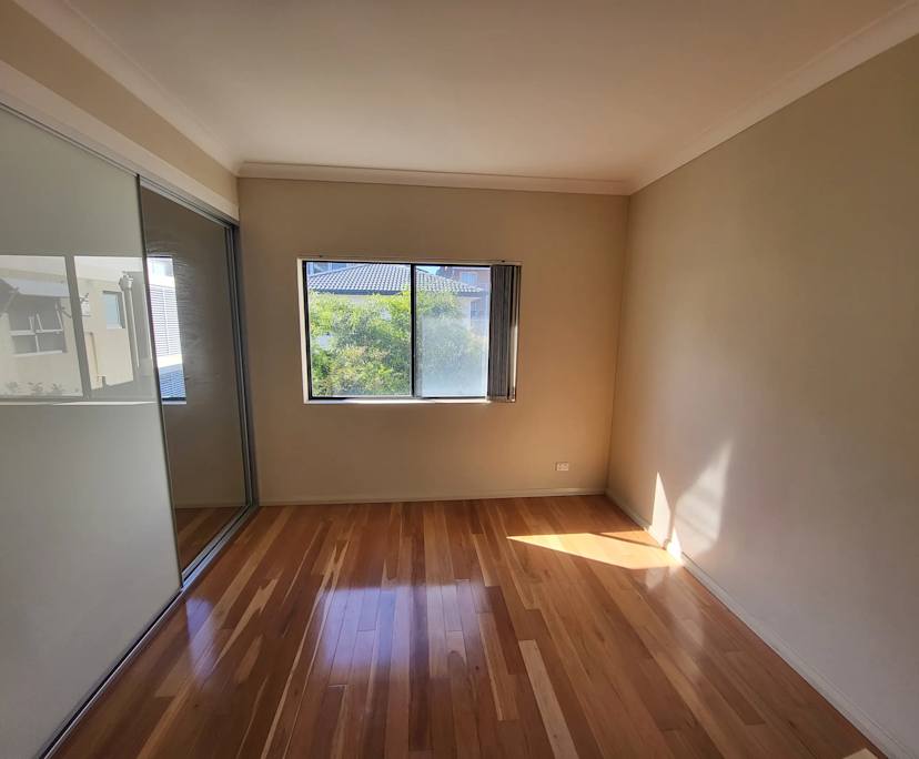 Unfurnished room with own bathroom