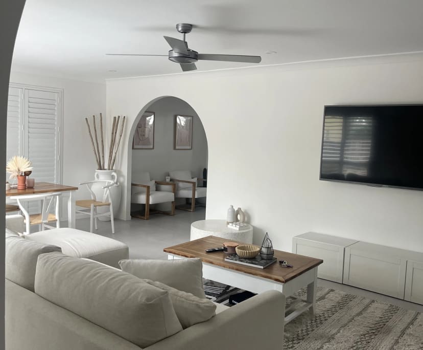 Unfurnished room in a flatshare