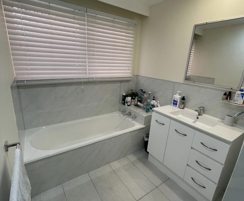 $280, Share-house, 6 bathrooms, Kensington VIC 3031