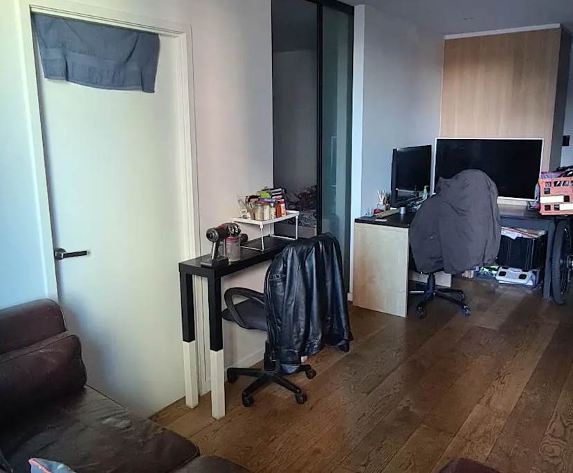 Furnished room in a flatshare
