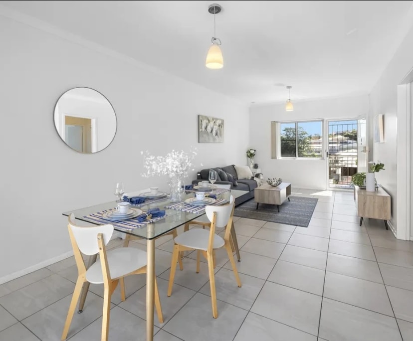 Unfurnished room in a flatshare