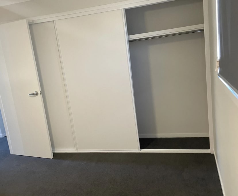 $300, Share-house, 3 bathrooms, Waterford QLD 4133