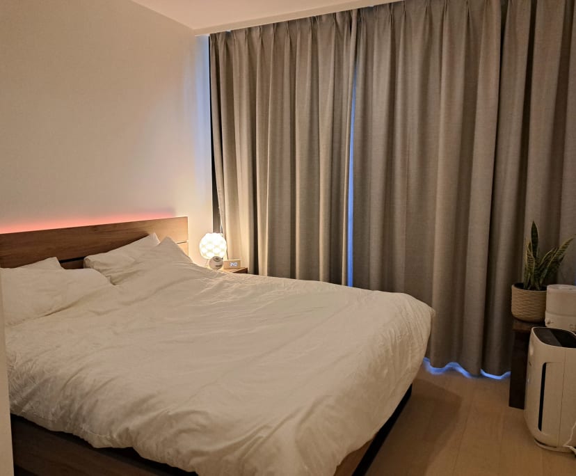 Whole property with 1 room for rent