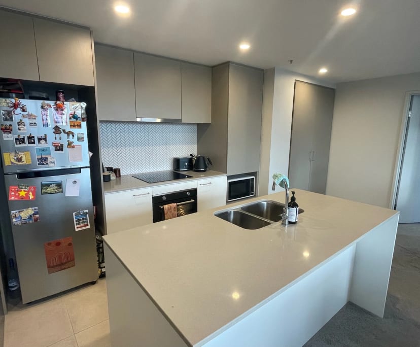 $300, Flatshare, 2 bathrooms, Greenway ACT 2900