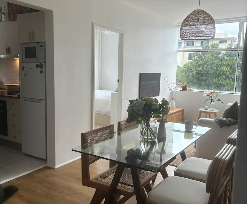 $850, 1-bed, 1 bathroom, Manly NSW 2095