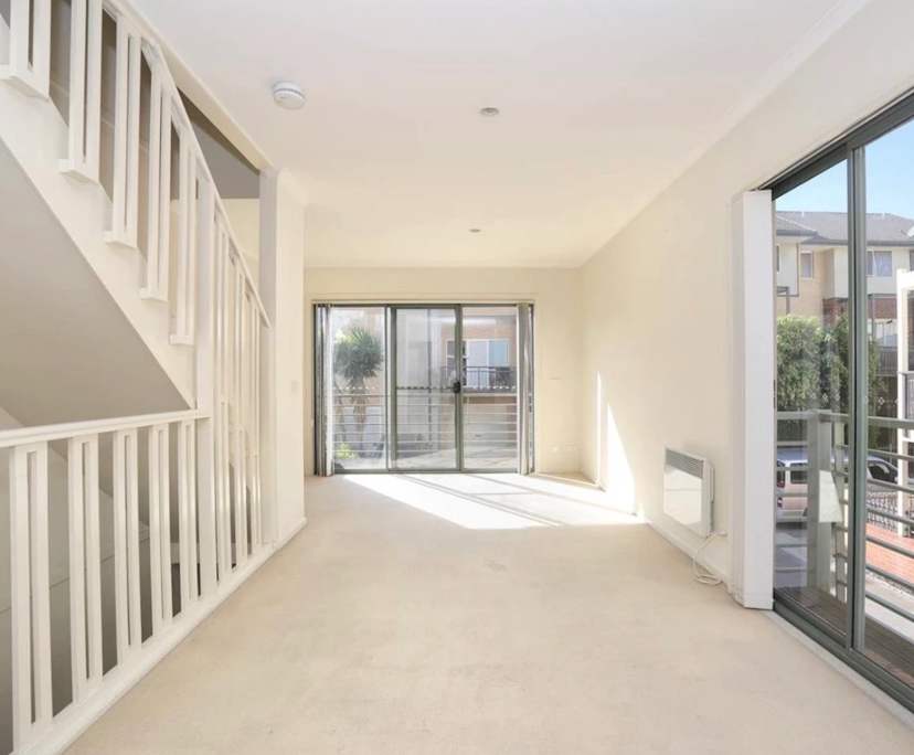 Unfurnished room in a share house